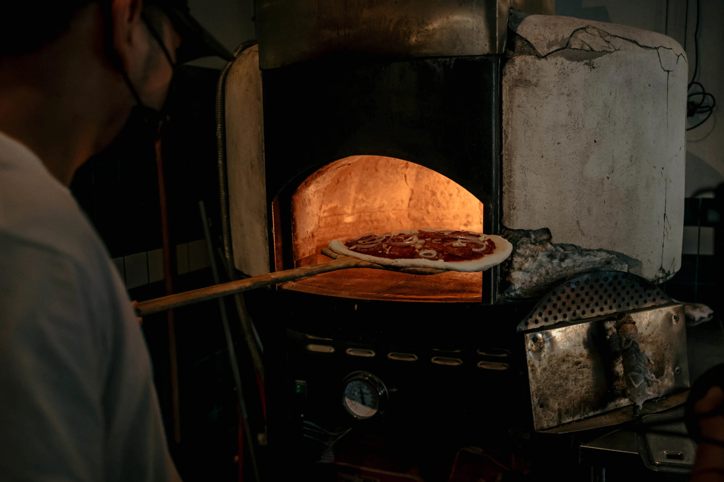 Vyne Pours Over | Mount Pleasure x Pizza Mansion - Vyne