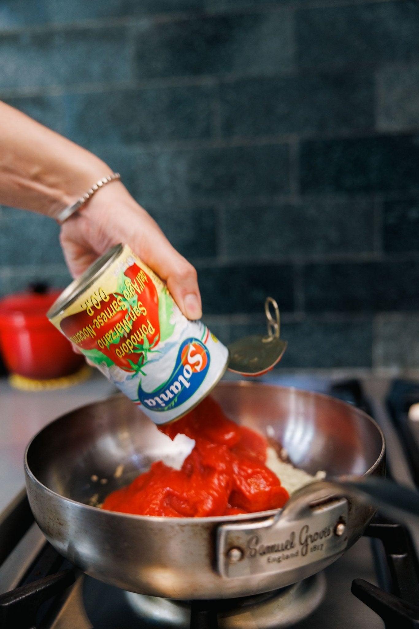 Solania DOP San Marzano Peeled Tomatoes 400g - Vyne